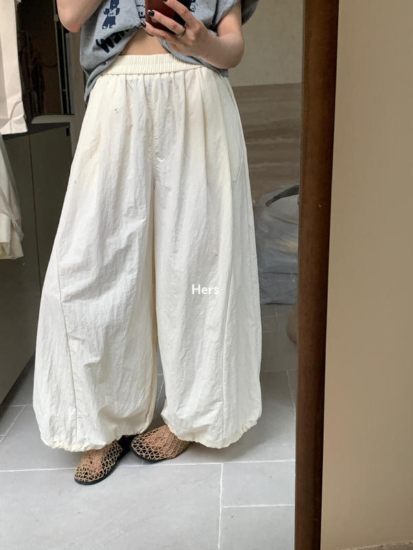 hers一勺甜女装批发秋简约博主日常休闲轻运动感速干气球休闲裤女|undefined