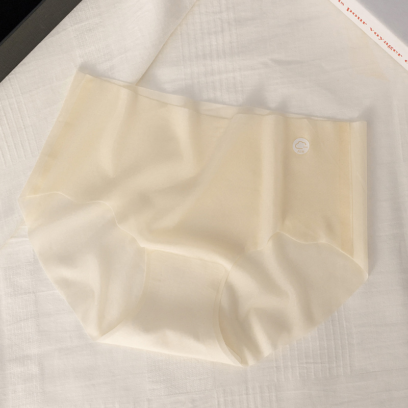 Ropa interior sin costuras mujeres antibacteriano transpirable entrepierna pantalones cortos triangulares finos de verano chicas sexy ropa interior de seda de hielo para mujer