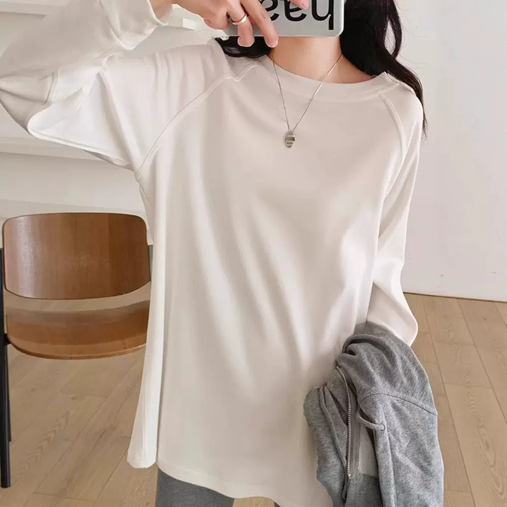白色纯棉长袖t恤女秋冬季新款欧货宽松慵懒风大码显瘦打底衫