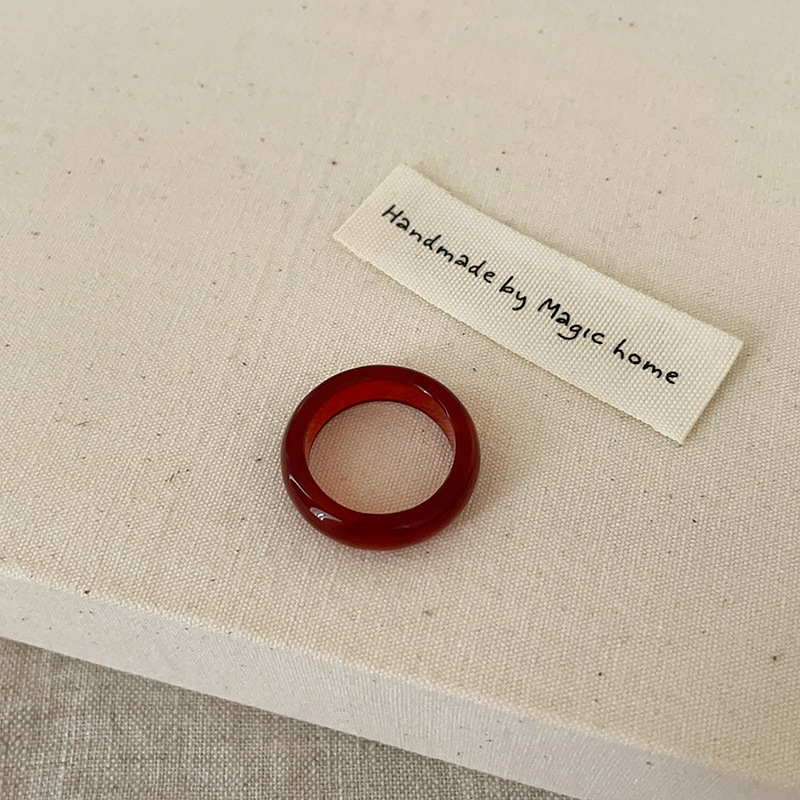 Medium size [inner diameter 16-18mm, randomly distributed]