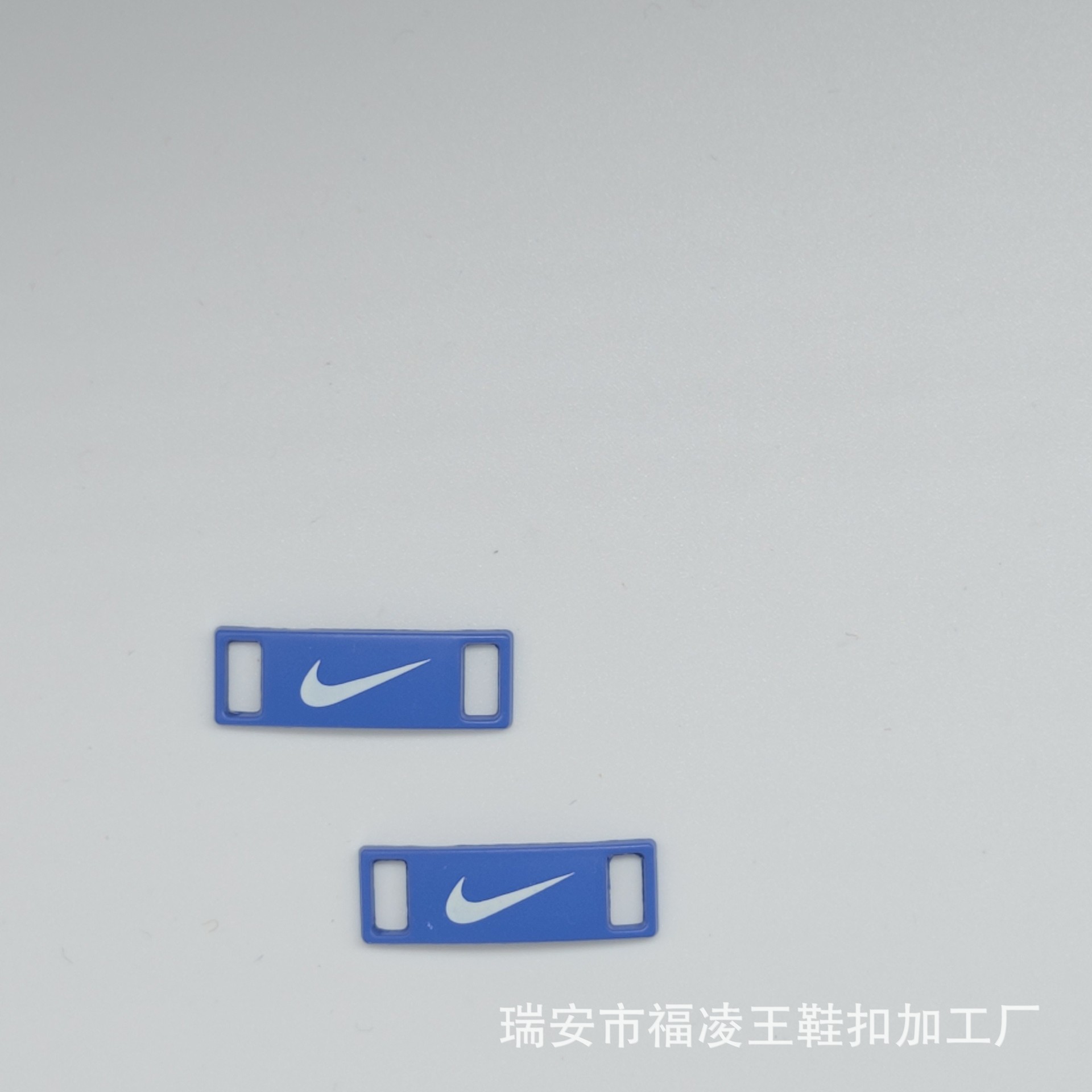 自作金属aj靴バックルランニング靴板靴鉄牌潮靴周辺個性ロゴ靴標