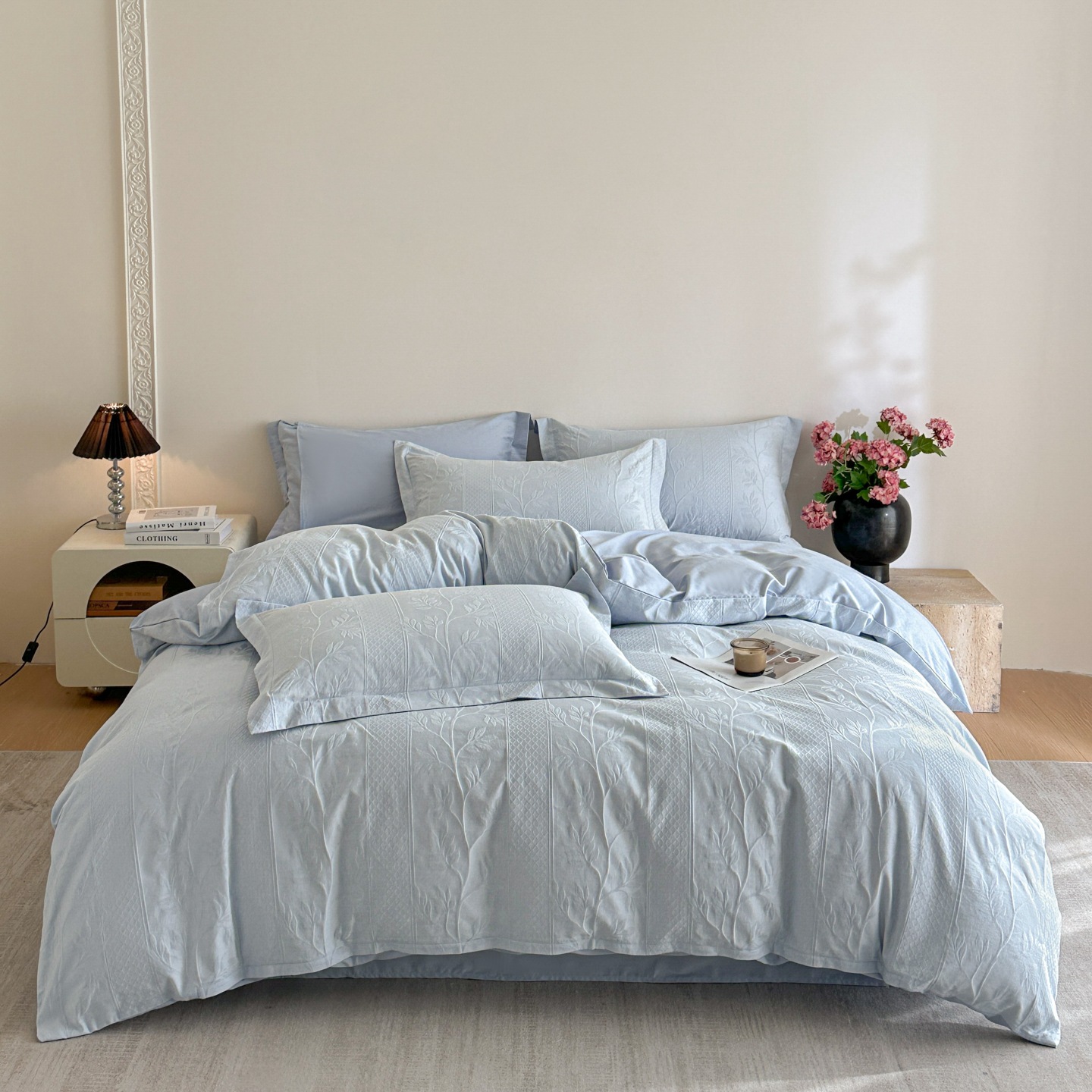 High-end Cotton Four-piece Bedding Set With Satin Jacquard Finish_voghion.com