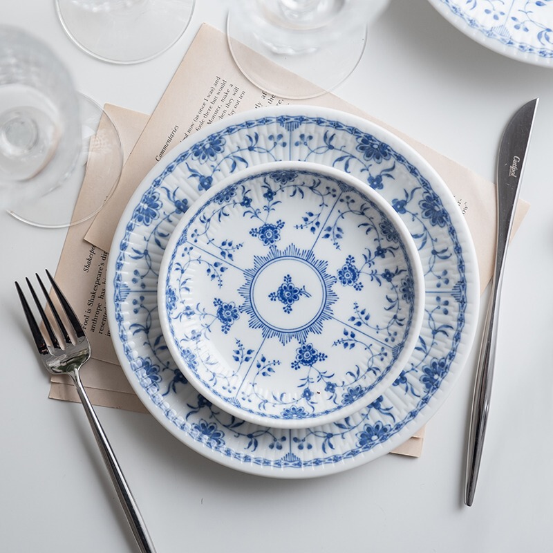 bloom Japanese imported Meizhong blue and white tangcao ceramic tableware household soup plate dish dish bowl disc