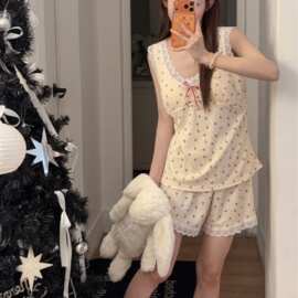 小熊碎花蕾丝 V 领睡衣女无袖背心短裤居家两件套