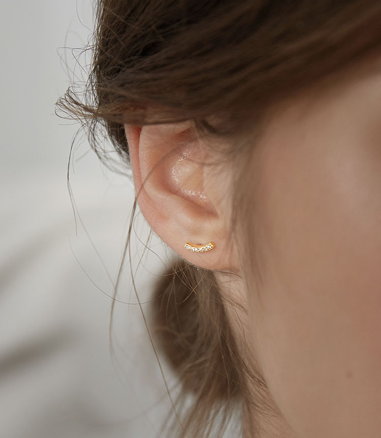 Sunburst Diamond Smile Earrings For Women Elegant Unique Studs_voghion.com