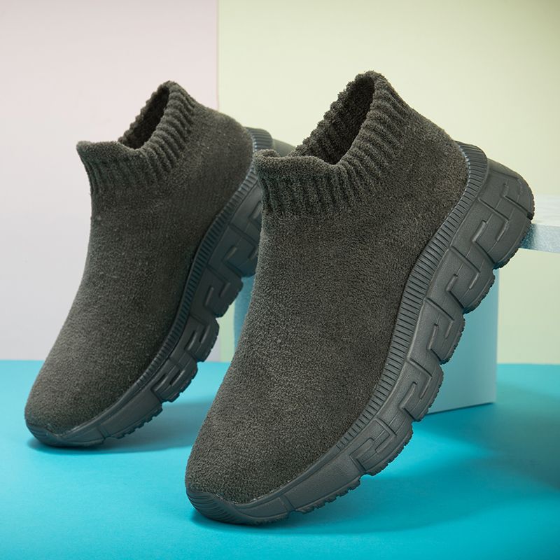 Muchos zapatos deportivos para caminar otoño y invierno super suaves y ligeros para hombres y mujeres antiodor y antideslizante con un pie de zapato casuales para caminar.