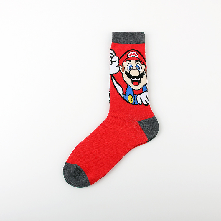 Juego de dibujos animados Marima casual deportes jacquard pareja de algodón de mujer calcetines de media pantorrilla calcetines de marea medias de hombre