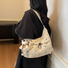 ����Ů2025�¿�С���OӋ���������eI�ճ�б����r�к��s���ذ�