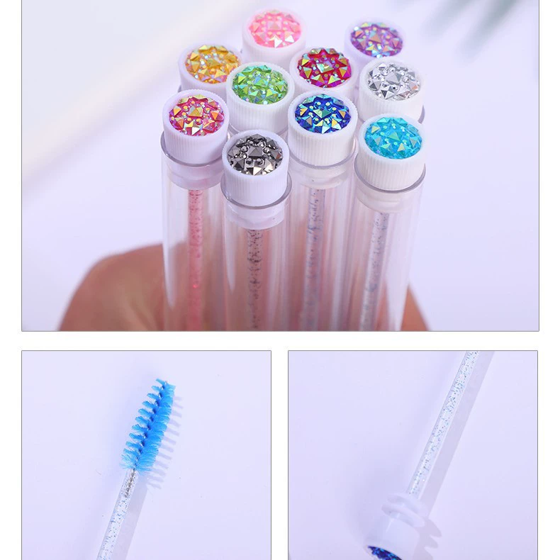 Disposable handheld brush for eyelashes