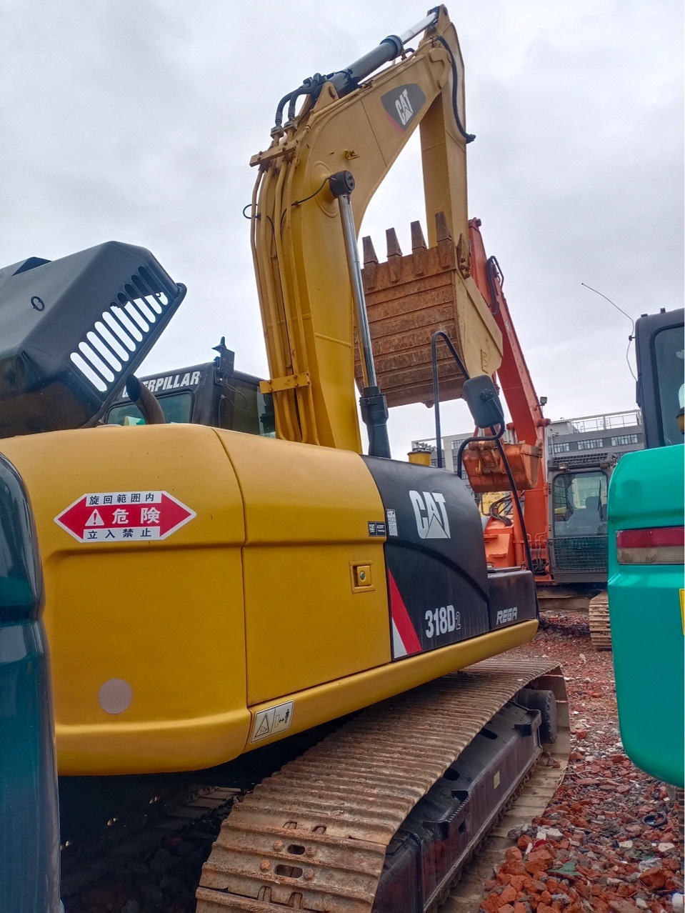 Excavadora 312 130 140 135 en Guangdong.