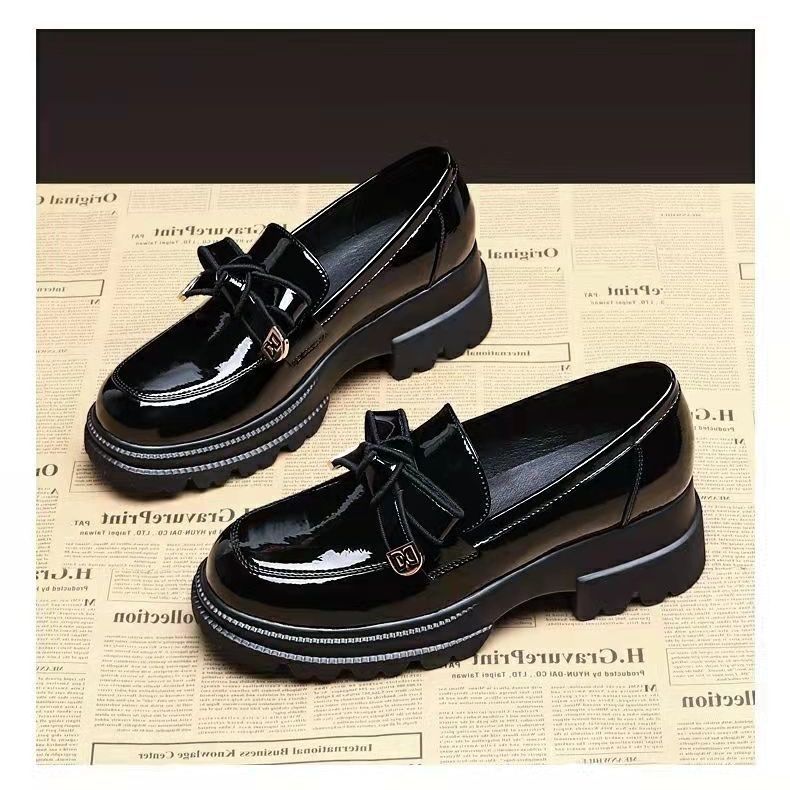 Zapatos de Lefour de primavera y otoño de 2026 nuevas tendenciasjk estilo británico con suela gruesa y suave zapatos de cuero versátiles