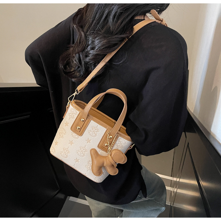 French niche fashion handbag for women, 2025 new high-end and stylish crossbody bag, casual and versatile bucket bag undefined