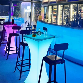 落地灯;小夜灯;吧台