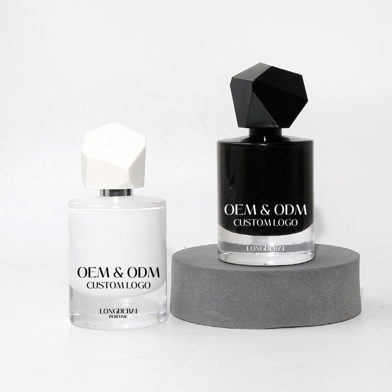 新技術内のスプレーガラス香水瓶は高級ガラス香水瓶30ml 50ml 100ml 15バヨネットを供給しています。|undefined