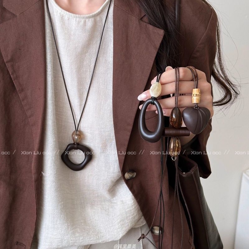 Retro New Chinoiserie Ring Pendant Necklace Women's High-End Accessible Luxury Niche Long Sweater Chain Autumn and Winter Halter Accessories