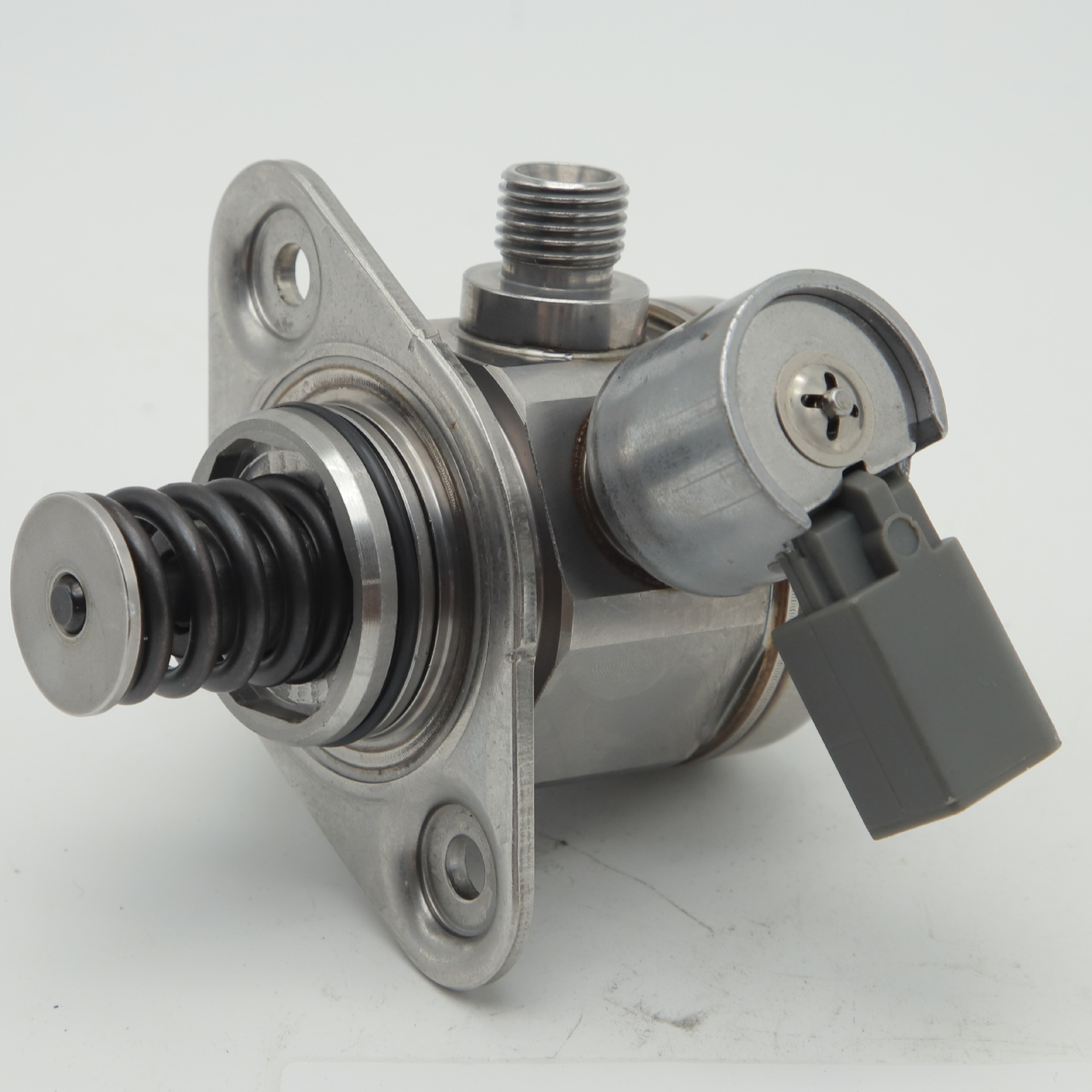 13517595339 13517595350 is suitable for BMW X5/X5M, BMW 5 Series, BMW 7 Series high-pressure oil pump
