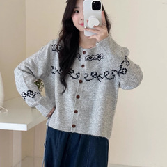 レトロな花柄刺繍ジャカードデザインニッチ長袖セーターカーディガンカラーブロックセーターシングルブレストジャケット女性用