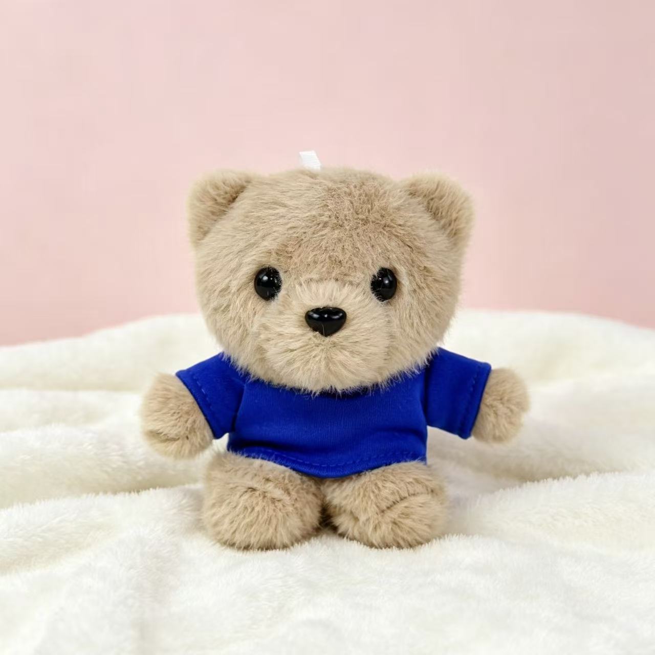 Vestido osos llaveros muñecas de peluche camisetas pantalones mochila colgante pequeño regalo colgante muñeca de peluche