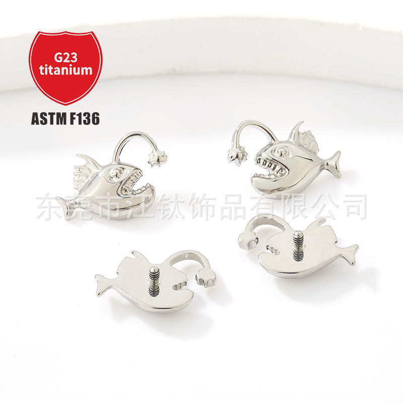 Pointed titanium steel lip stud product view