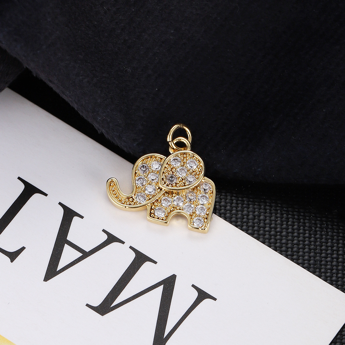 7g Weight Vacuum Plating Gold Plating Process Pendant Jewelry Making Type 19*15mm, 29*20mm Jewelry Making Size Gold Plated Plating Material Zircon Inlay Material DIY Jewelry Accessories Classification 1 Piece Quantity Copper Material Jaguar, Butterfly, Elephant Pattern Plating, Inlay Design Basic Style 1 Piece 19*15mm 29*20mm Copper Zircon Gold Plated Jaguar Butterfly Elephant Pendant 33
