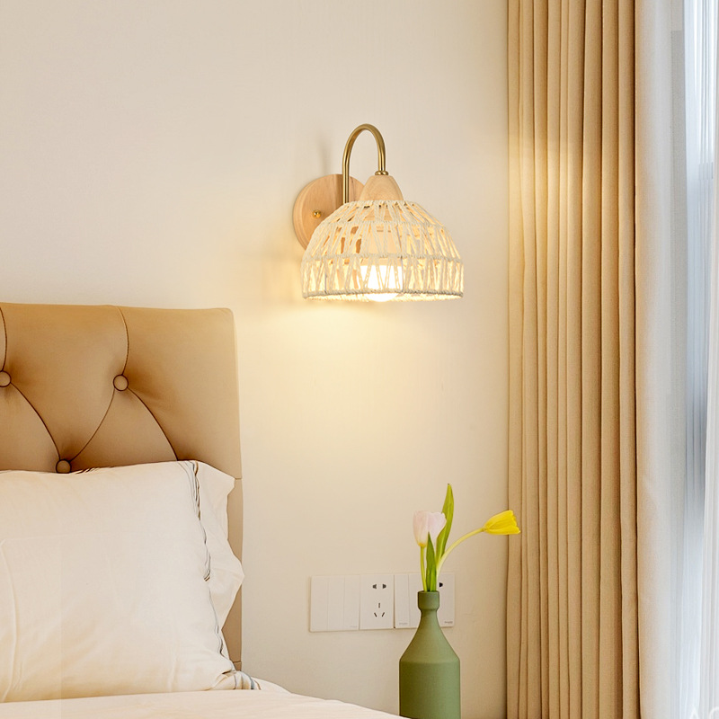 Lámpara de noche Lámpara de pared Dormitorio 2025 Nuevas flores Lámpara de pared de fondo de sala de estar Luz de lujo Entrada Escalera Lámpara de pared 271