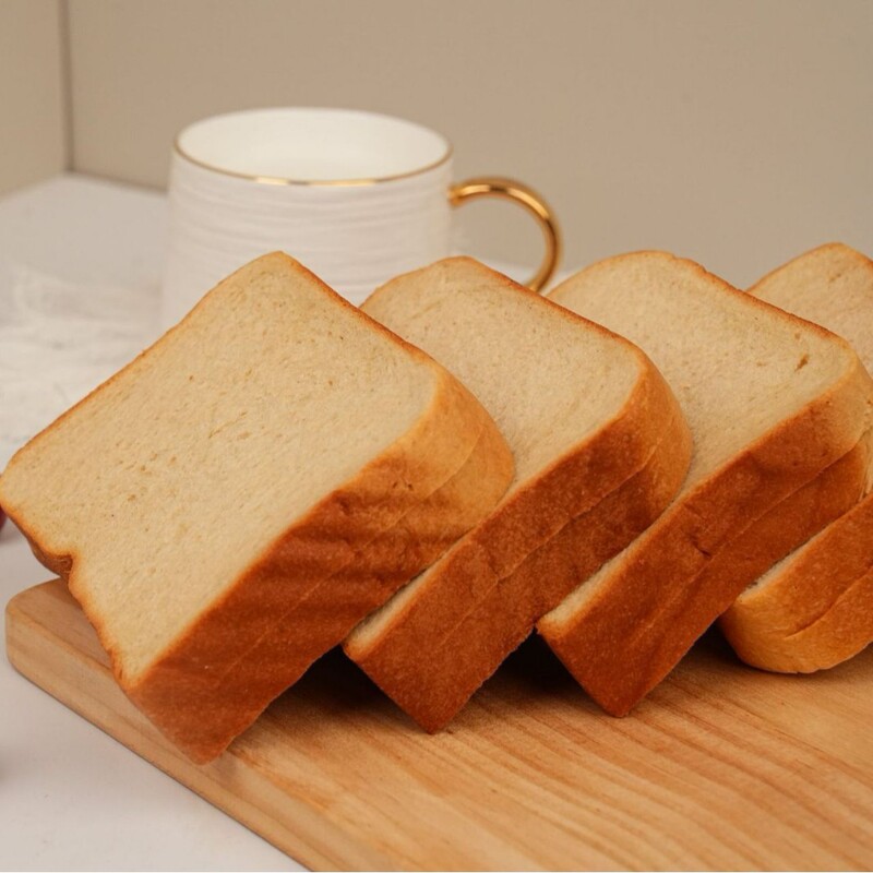 Ready-Made High-Protein Toast with Low Carbohydrate and High Satiety, Low-Fat Meal Replacement Bread