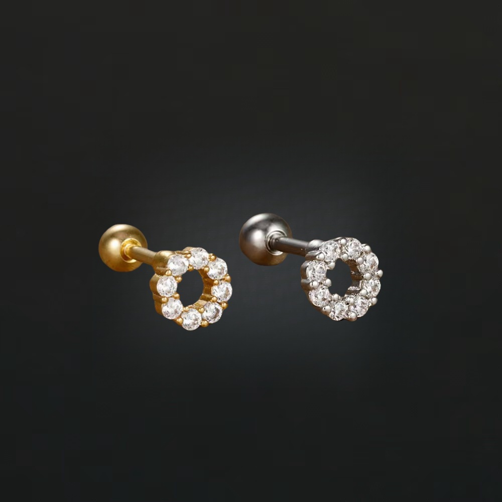 Pointed titanium steel lip stud product view