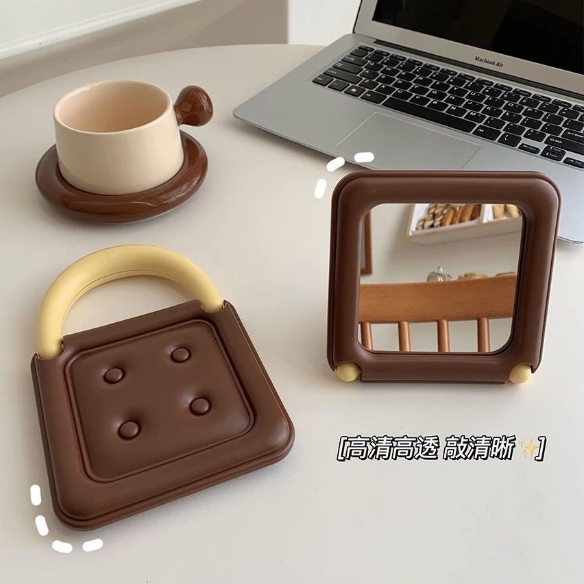 新款巧克力创意饼干折叠化妆镜多功能ins梳妆台便携可爱宿舍学生