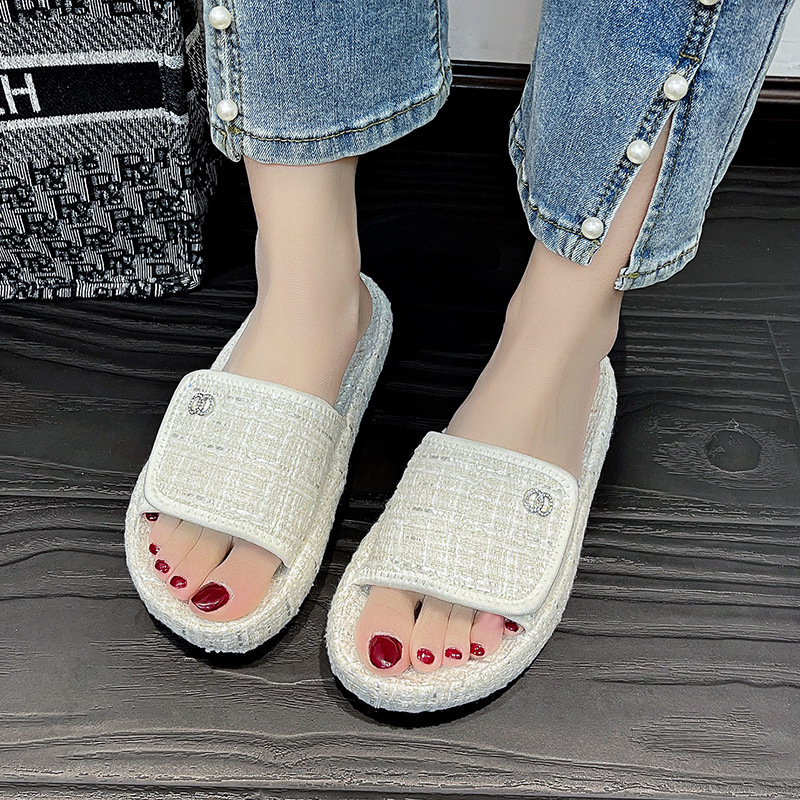 Summer going out thick-soled slippers women 2023 new casual outside wear Velcro slippers word_voghion.com