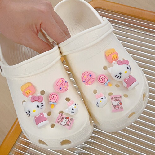 Cross-border new cute cartoon perforated shoes sweet KT cat finished shoes flower decoration perforated shoes accessories wholesale