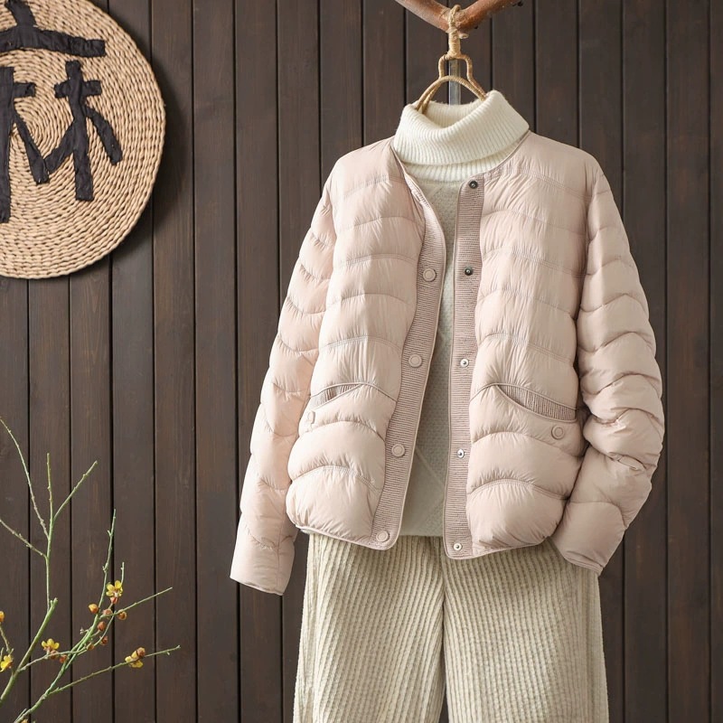 Lightweight Short Simple down Jacket for Women 2025 Winter New Fashion Round Neck Loose 90 White Duck down Warm Jacket