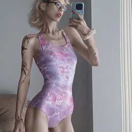 纯欲风洋气高颜值甜美粉色蝴蝶连体三角专业竞速游泳衣女性感