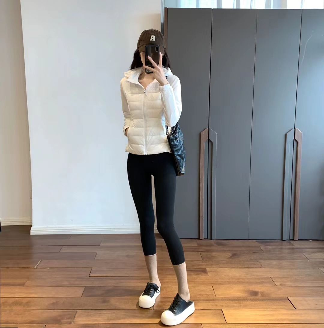 90白鴨絨毛lulu同モデルの軽薄スポーツダウンジャケット女性用のショートタイプのフィットネスジャケットは軽薄でスリムで暖かいです。