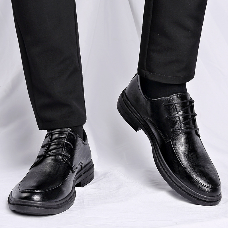 Zapatos de cuero para hombres de cuatro estaciones de negocios correa de viaje casual negro aumento de casamiento zapatos de novio zapatos para hombres