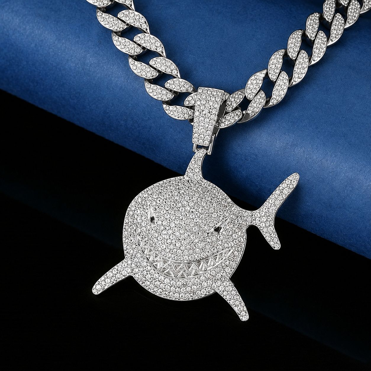 Europa y Estados Unidos tiburón transfronterizo diseño de aleación colgante collar de hombre cadena de moda cubana joyas de tendencia