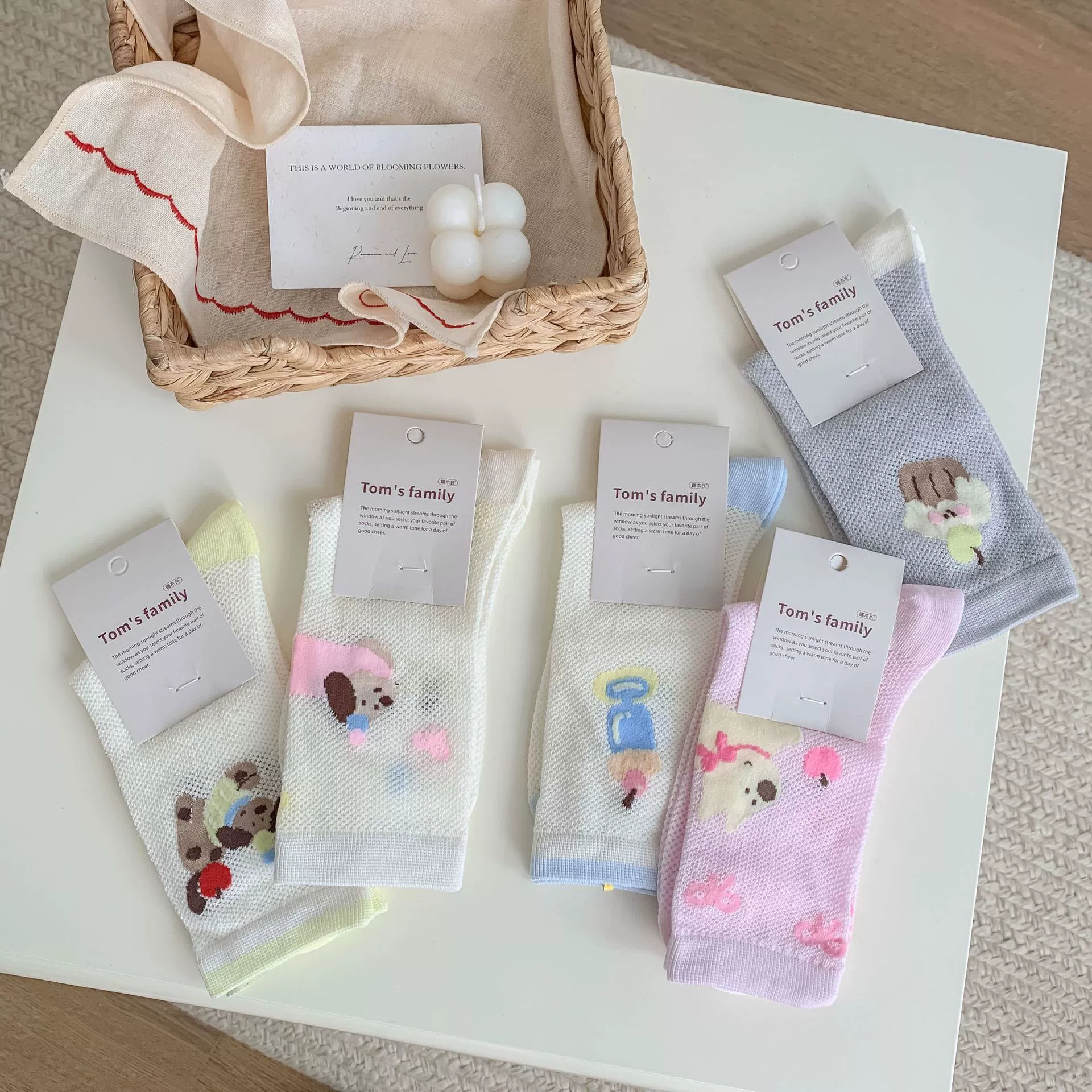 Весенние и летние девушки милые сосиски щенки носки тонкие сетки, дикие повседневные чулки