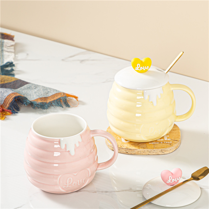 Cute Little Bee Ceramic Mug with Lid and Spoon Cartoon Coffee Cup Students Children's Breakfast Milk Drinking Cup