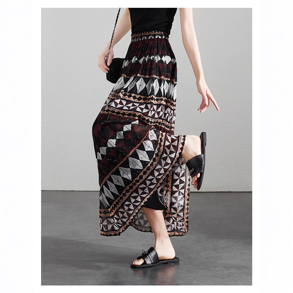 专柜品质2025夏新款波西米亚风印花半身裙时尚显瘦中长款a字伞裙
