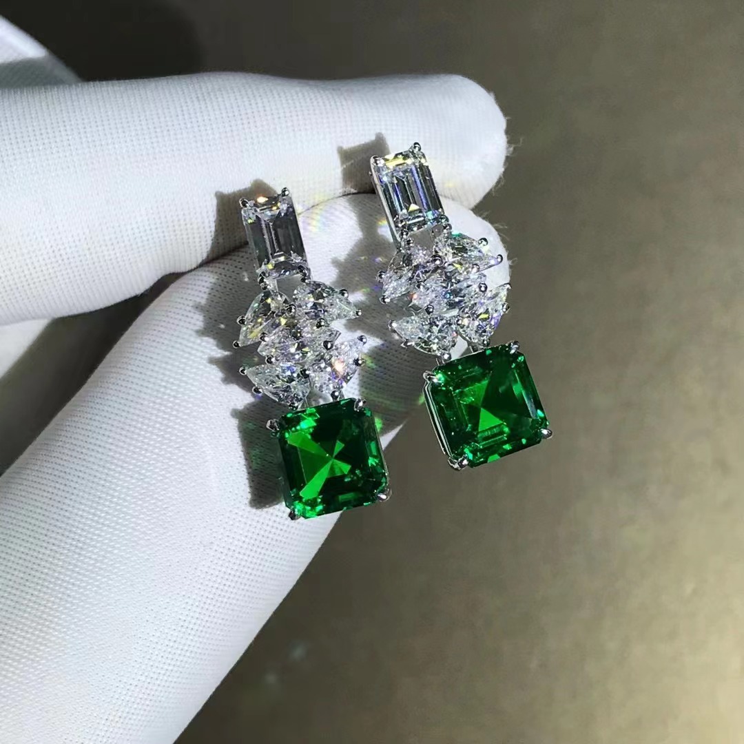 9K con pendientes de esmeralda colombiana 3.88 quilates pendientes de esmeralda con certificado internacional GRC transfronterizo