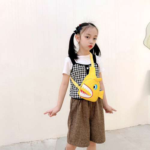 Korean version of children's bag cartoon cute little shark crossbody bag kindergarten children lightweight canvas small chest bag coin purse