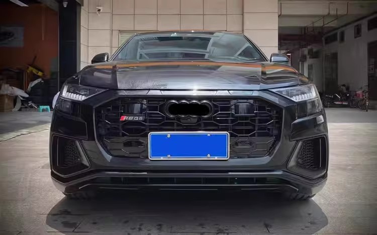 Suitable for the Front Honeycomb Mesh Grille 2019-2023, Suitable for Audi Q8/Sq8 Rsq8 Style Black Center Grille