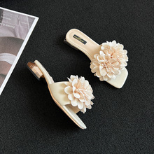 花朵凉拖鞋女夏外穿2025新款高级感一字粗跟平跟轻便轻盈轻便舒适