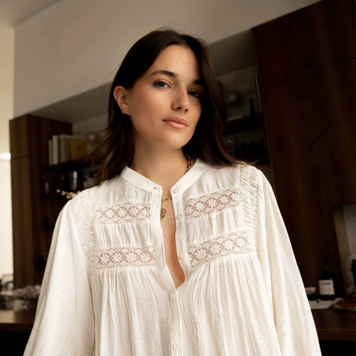 Primavera y otoño de ropa de mujer europea y americana encaje cosido camisa francesa de manga larga mujer suelta delgada temperamento camisa elegante de viaje image 5