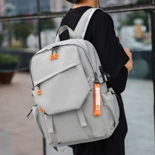 Cada bolso es un clásico distintivo.