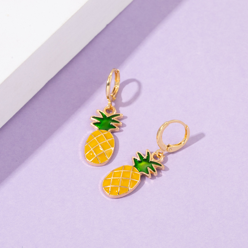 New Personality Cartoon Compact Pineapple Earrings Fashion Alloy Fruit Earrings Ear Clip display picture 3