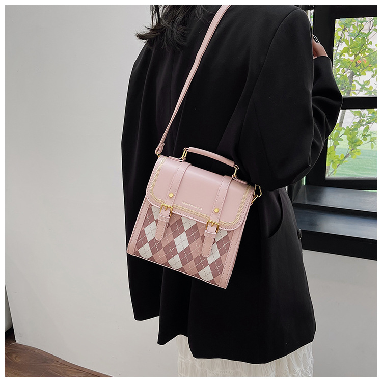 Versatile Women's Shoulder Crossbody Backpack For Winter Fashion_voghion.com