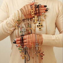 �f⁲��P������ڽ��Lʮ�ּܾ�������18k��W��С����Ů