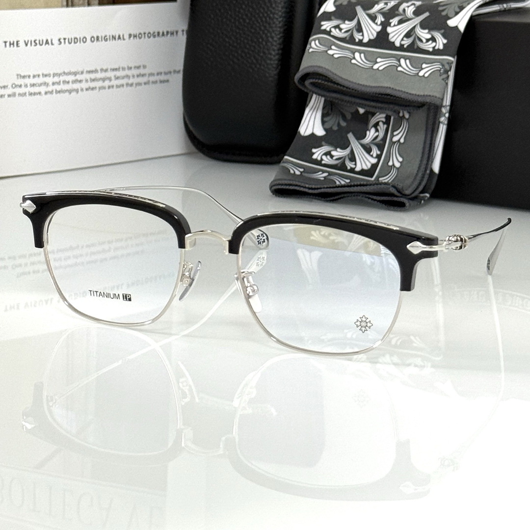 Minimalist Titanium Square Eyeglass Frames For Men And Women_voghion.com