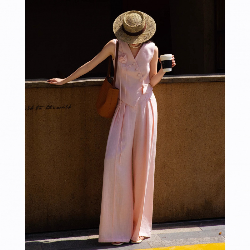 2026 High-End Design Fashion Set Summer Linen Handmade Floral Waist-Cinching Vest and Wide-Leg Pants Two-Piece Set