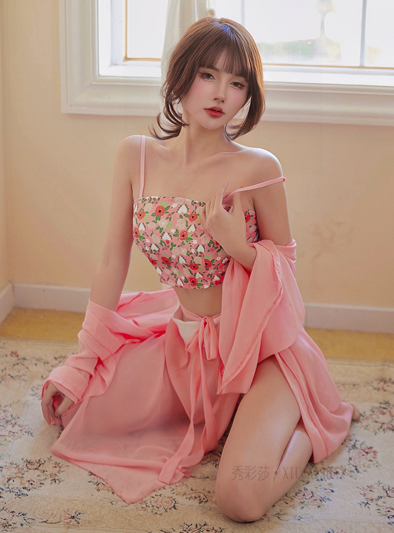 Han Dynasty Floral Bellyband Costume Set with Chiffon Robe, Slip Dress and Briefs, Plus Size — detail image 7